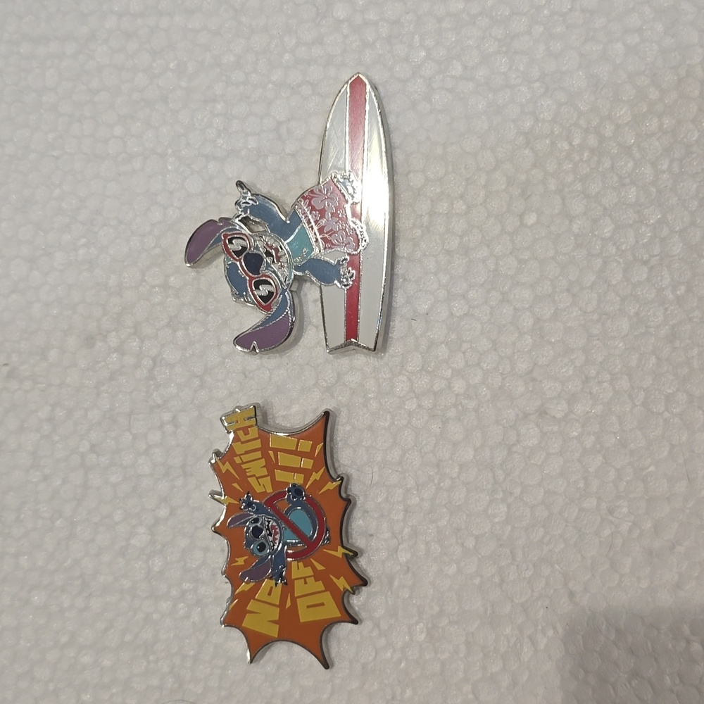 Great condition pack of two Disney stitch pins.